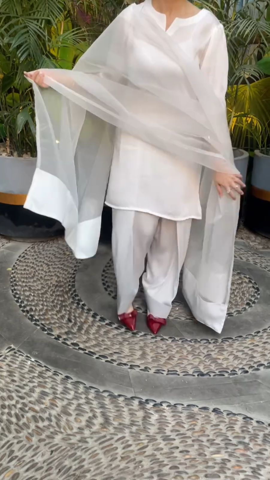 Qalbeena White Farshi Shalwar Kameez