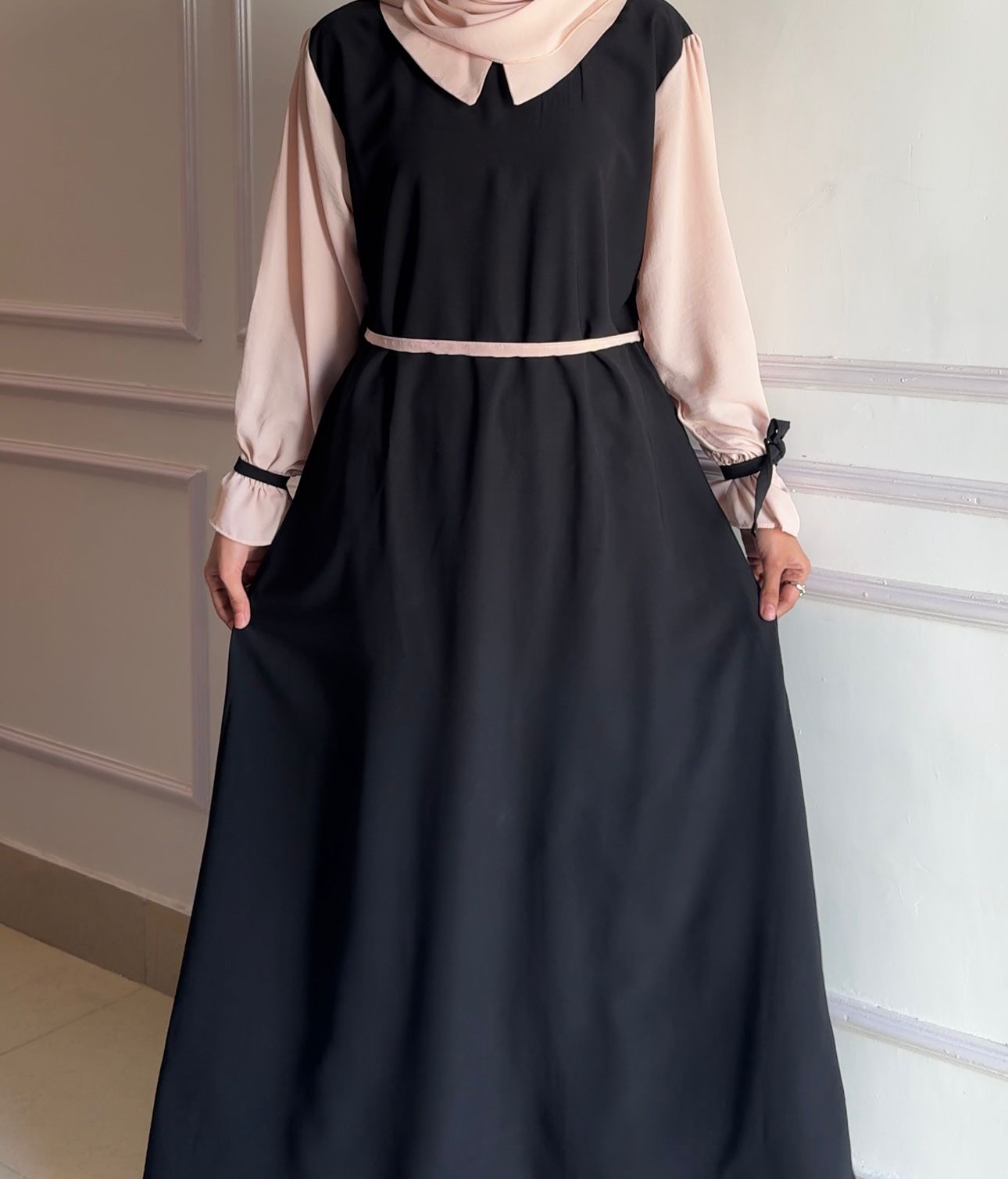 Noir Grace Abaya with stoller