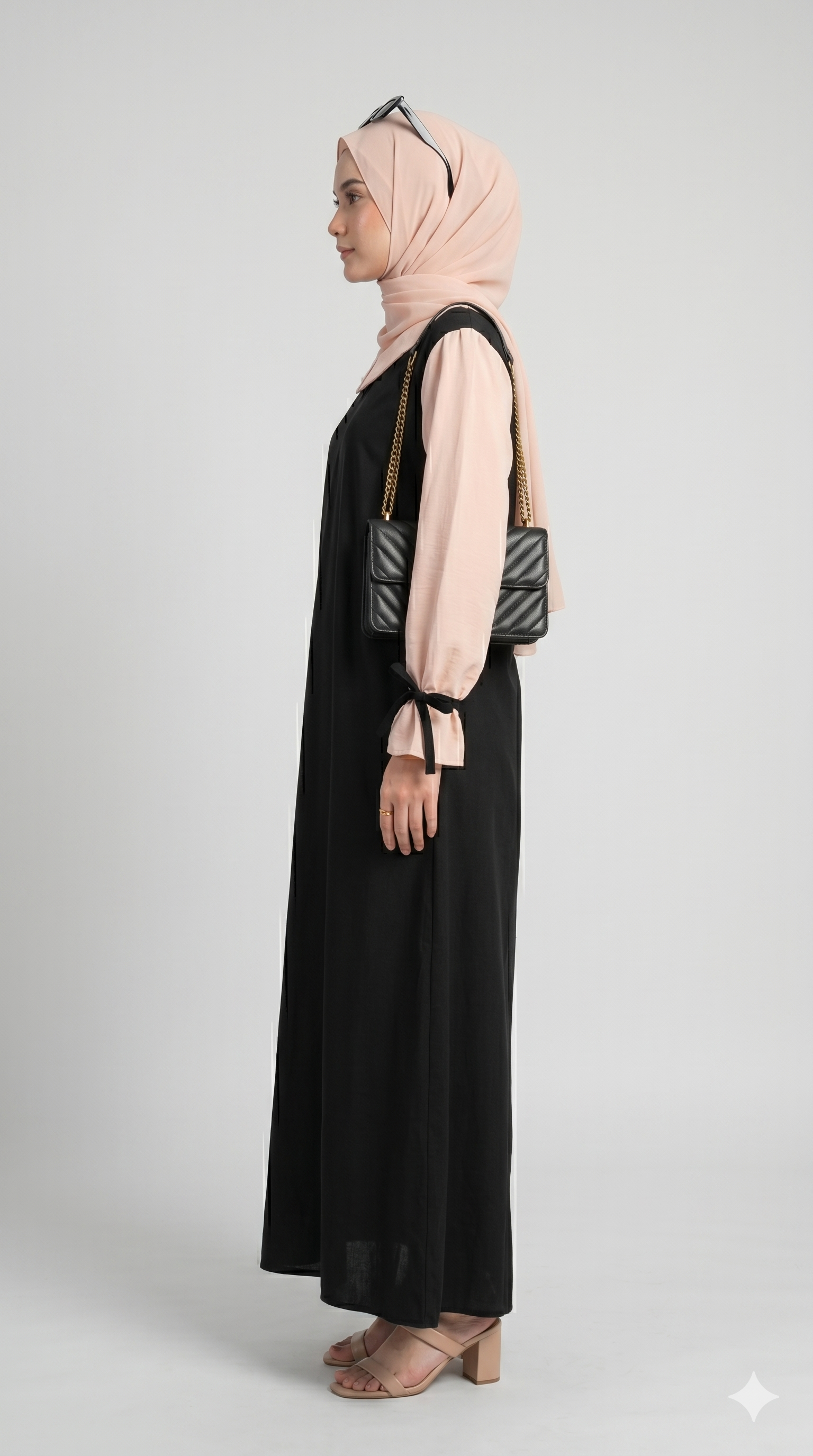 Noir Grace Abaya with stoller