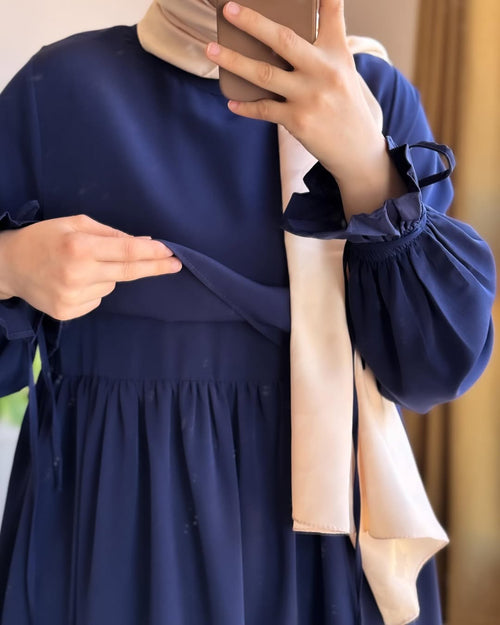 Aab-e-Neel Abaya With stoller