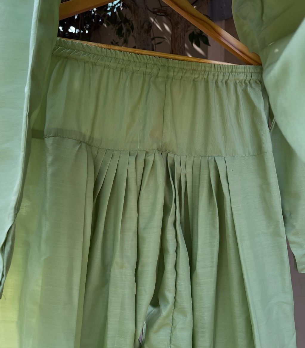Qalbeena Pista Farshi RawSilk
