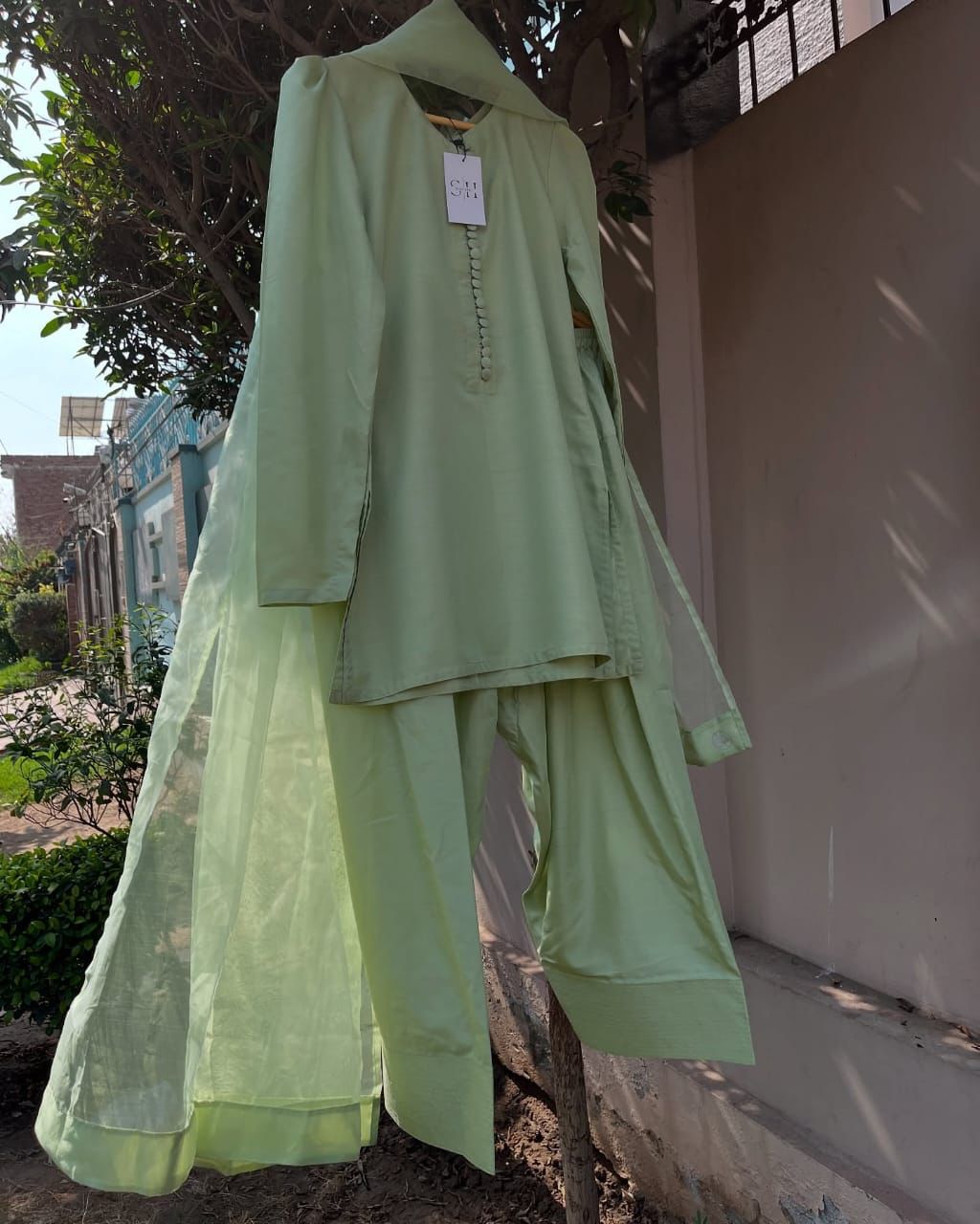 Qalbeena Pista Farshi RawSilk