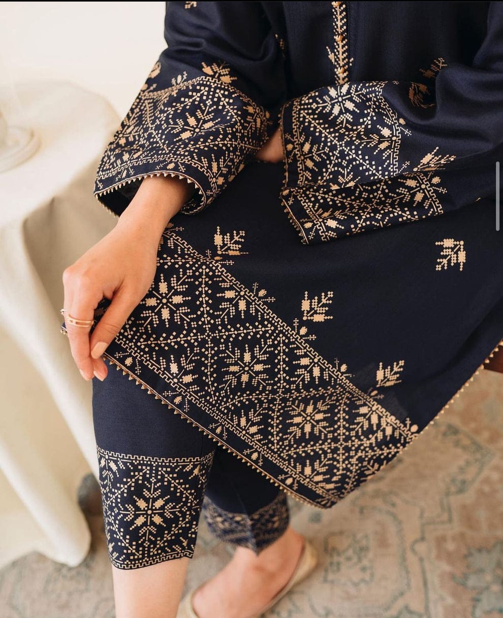 QALBEENA SILK EMBROIDERY 2PC