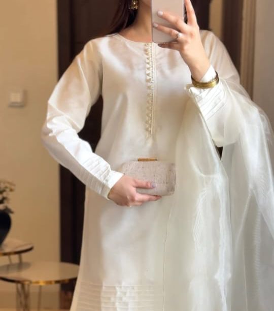 Qalbeena White Farshi RawSilk