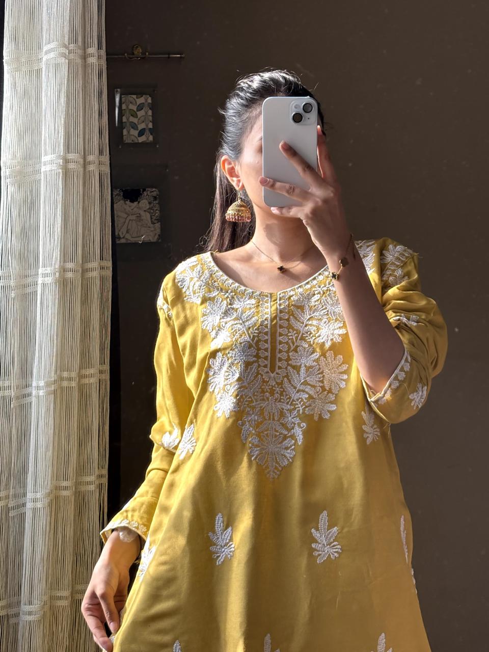 Qalbeena Embroided Indian Kurti