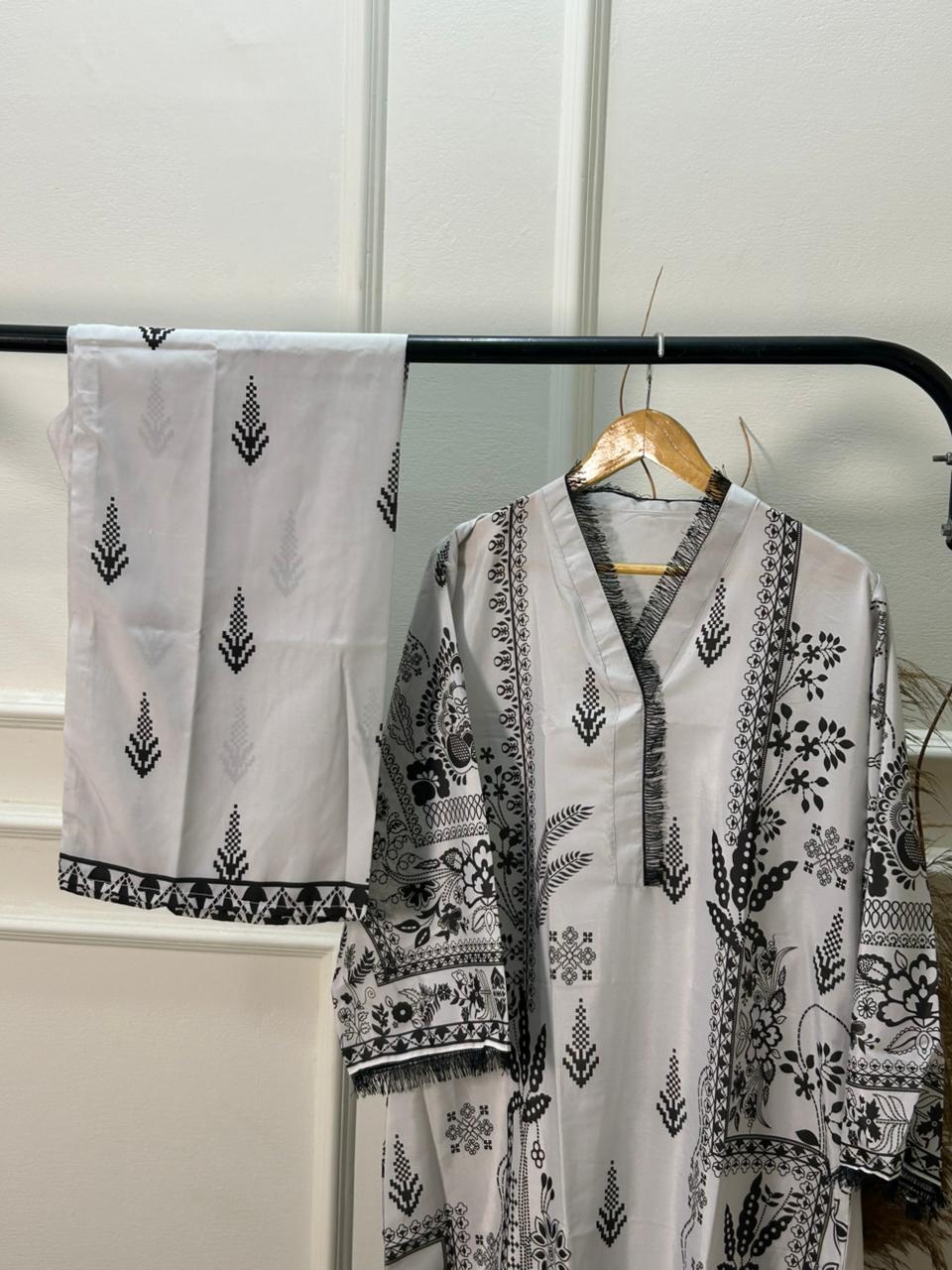 Noor-e-Hunar 2-Piece