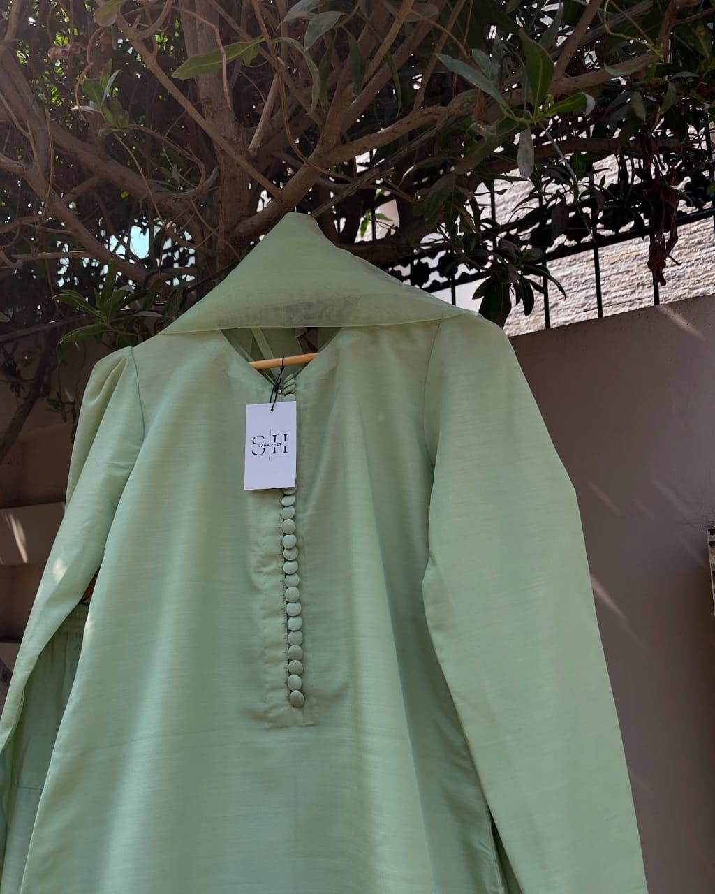 Qalbeena Pista Farshi RawSilk