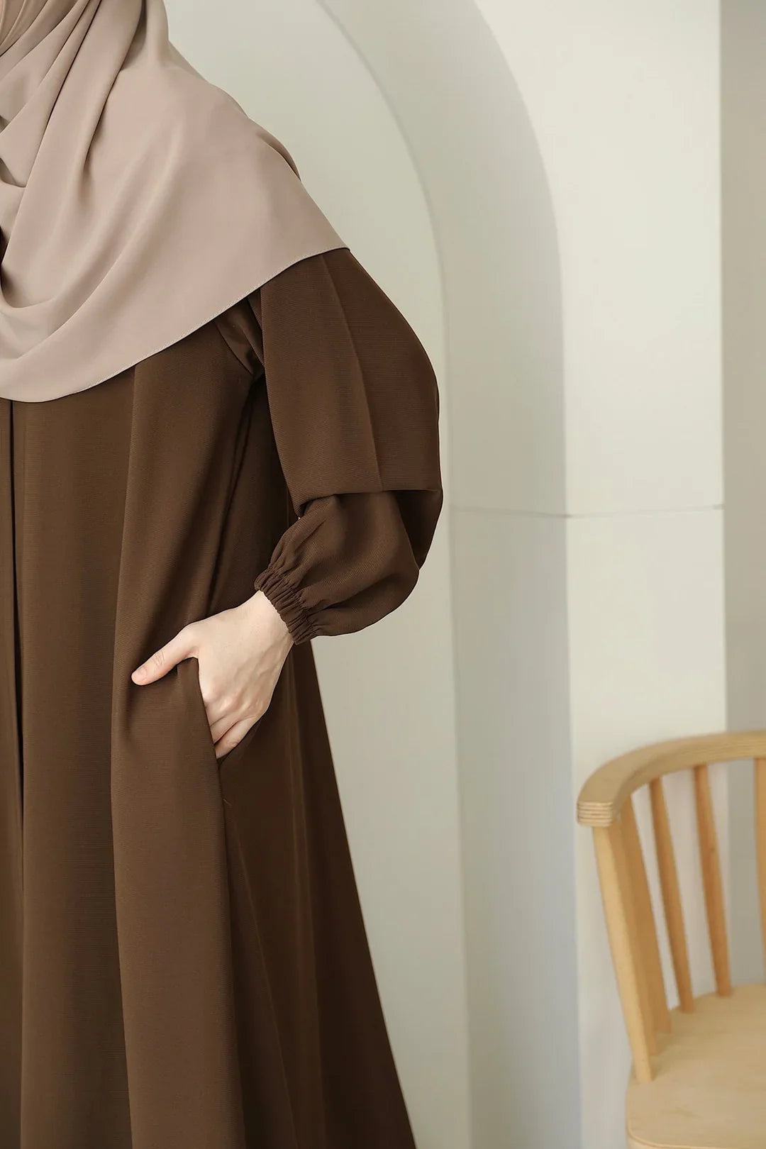 Modest Badam Abaya with Stoller